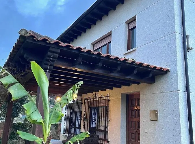 Siemprevivas. Naves, Llanes. Asturias